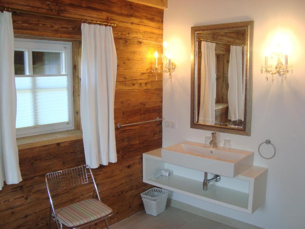 Апартаменты Weberhaus - Adults Only Кицбюэль Номер фото