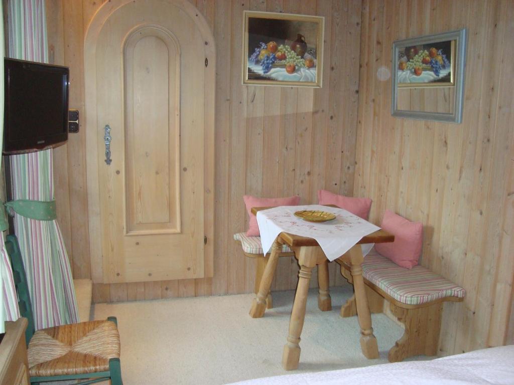 Апартаменты Weberhaus - Adults Only Кицбюэль Номер фото
